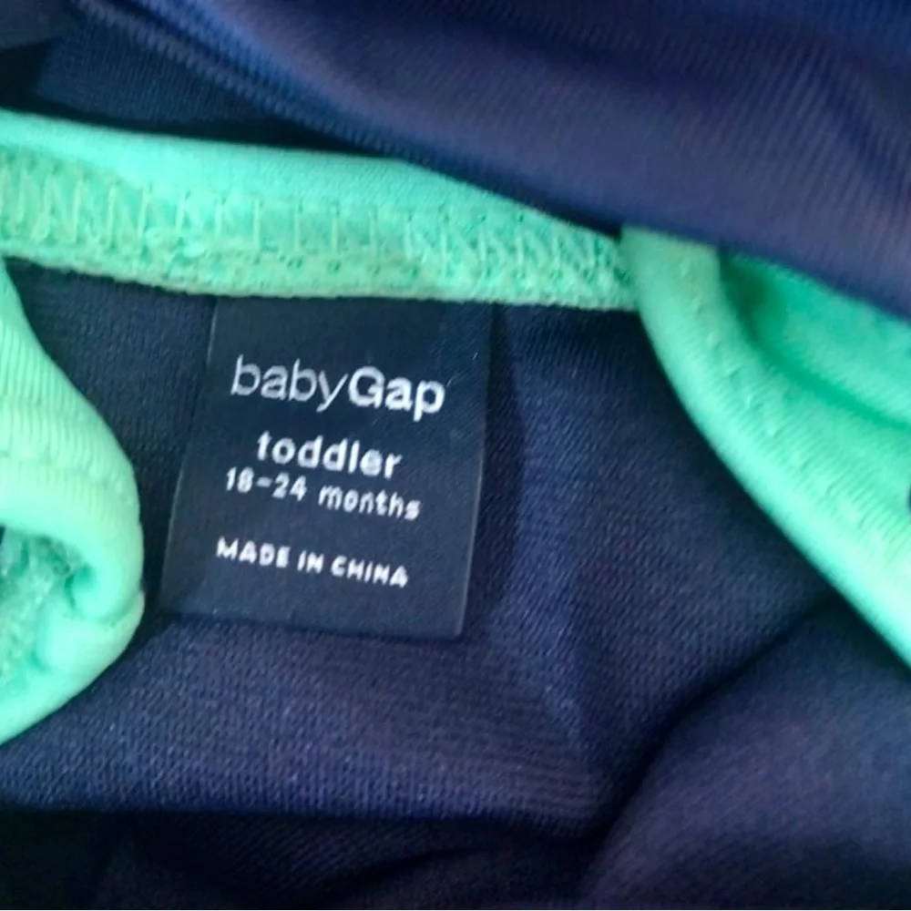 Retro Gap Swimsuit - Picture 4 of 4